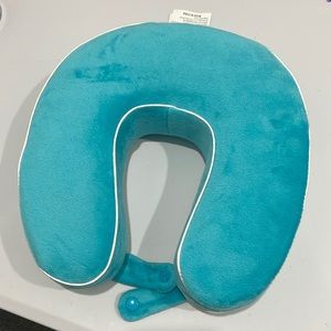Neck pillow